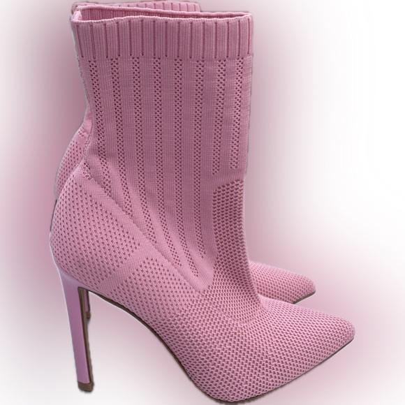 Steve Madden Discreet Booties - Picture 1 of 7
